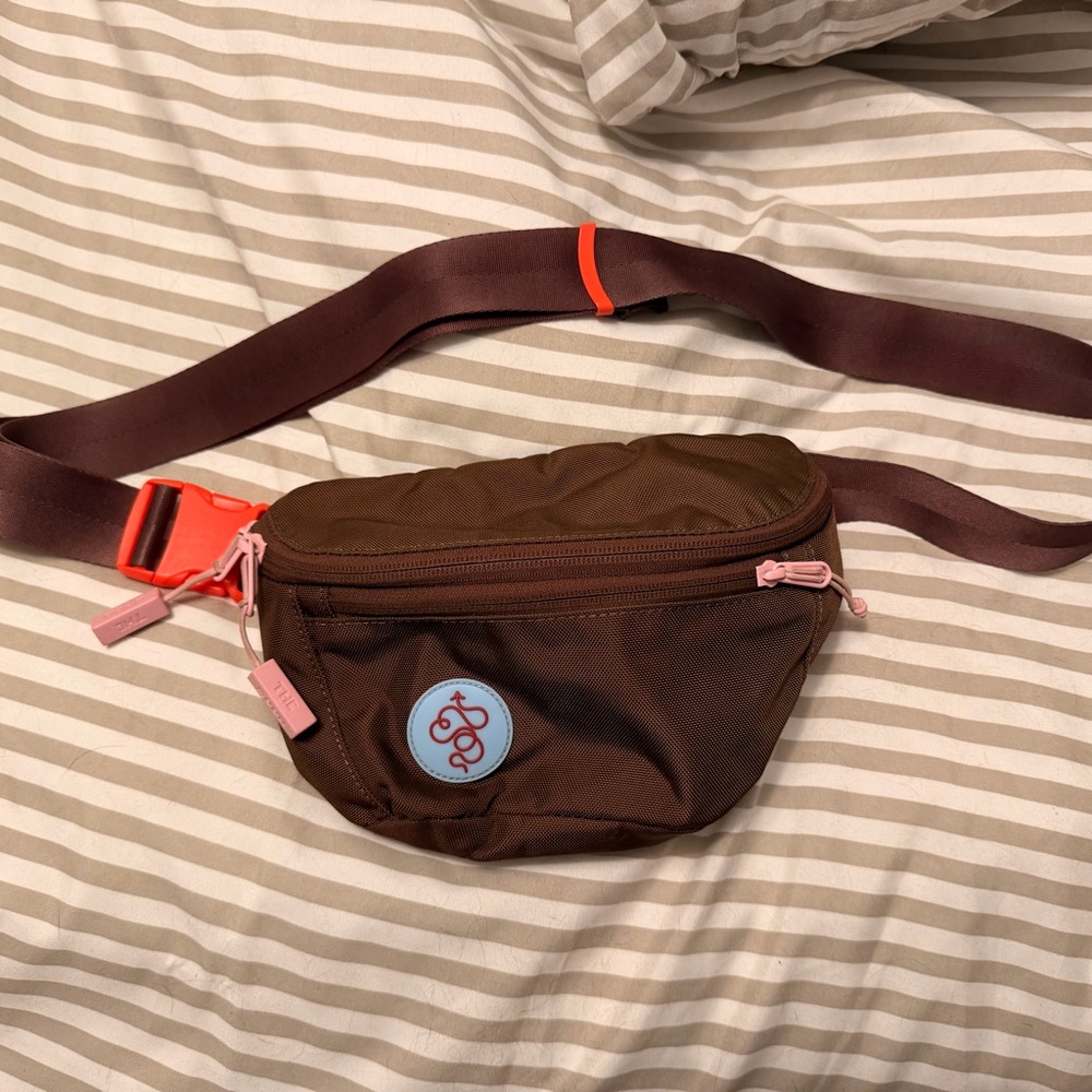 Baboon to the moon belt bag